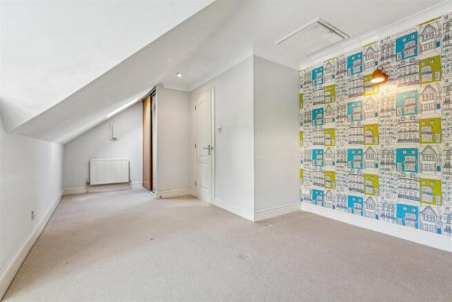 Braid Court, W4 - FOR SALE