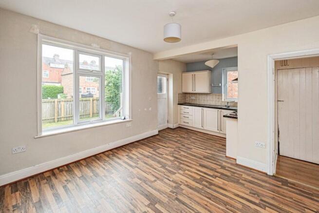 3 bed Semi-Detached for sale Image 5