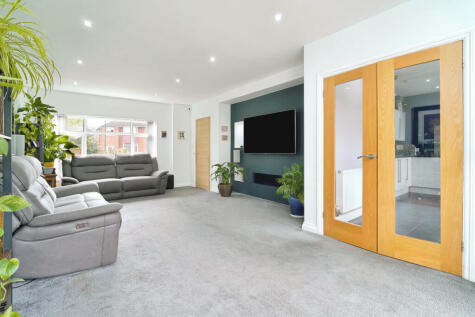 Leam Crescent, Solihull, B92