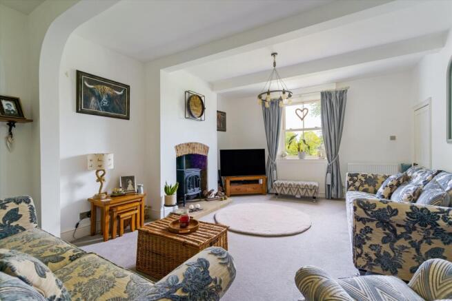4 bed Detached for sale Image 8
