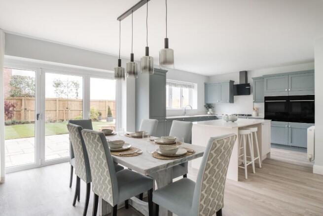 4 bed Detached for sale Image 5