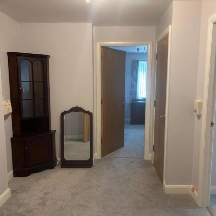 2 bed Apartment for sale Image 8