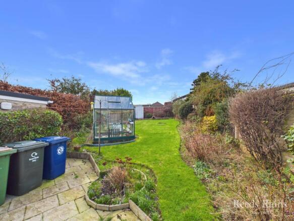 2 bed Bungalow for sale Image 12