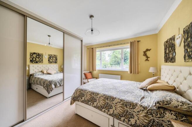 Bathfields Crescent, Whitchurch. photo 5