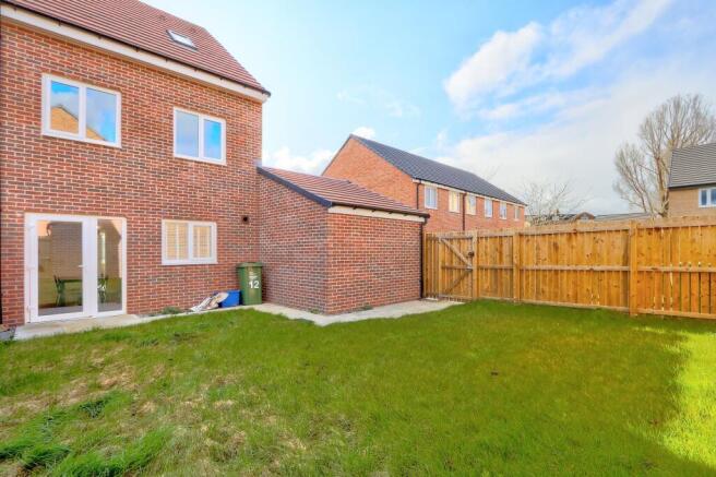 1 bed House Share to rent Image 11