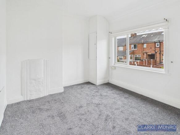 3 bed Terraced for sale Image 12