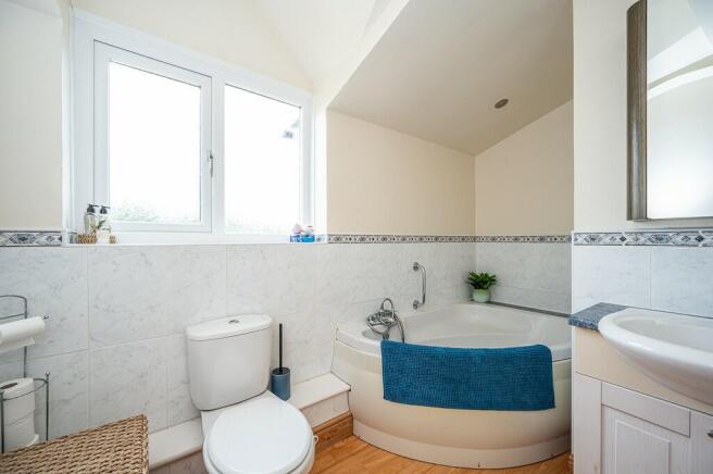 Family Bathroom 