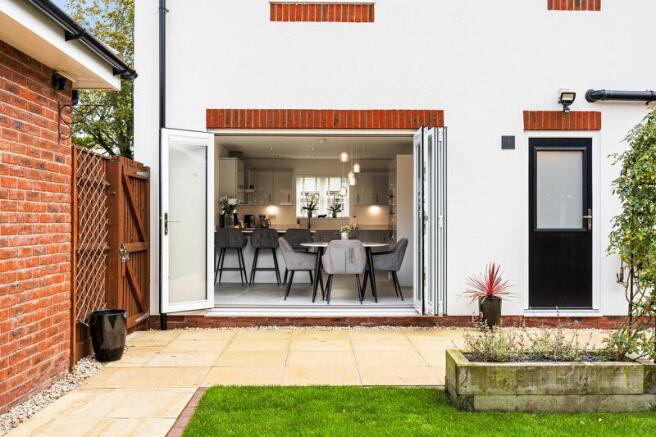 Rear Elevation - Bi-Folds