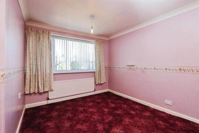 3 bed Semi-Detached for sale Image 8