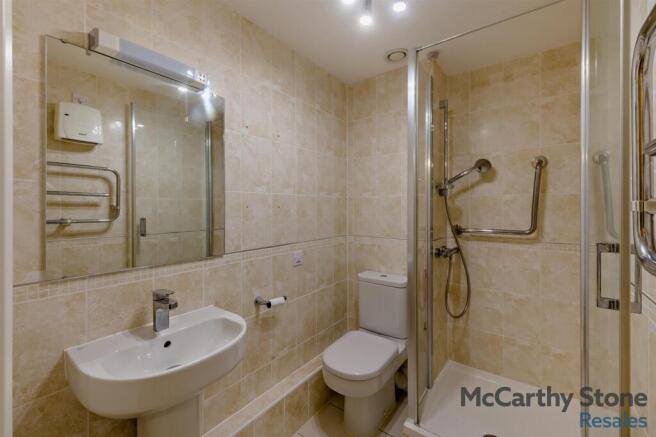 2 bed Apartment for sale Image 5