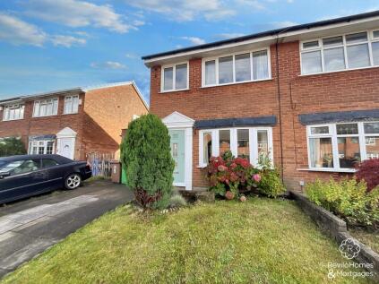 Bealcroft Close, Milnrow, OL16