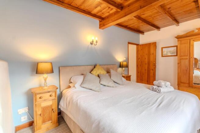 2 bed Cottage for sale Image 9