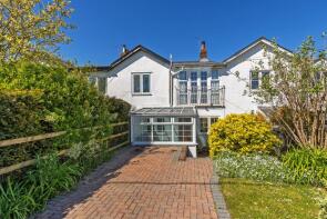 2, Canada Cottages, Overton Road, Winchester SO21 3AN