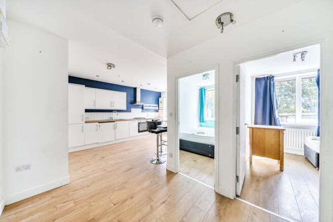 Kitchen / Reception