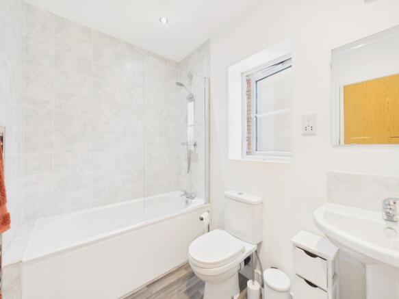 2 bed Semi-Detached for sale Image 10