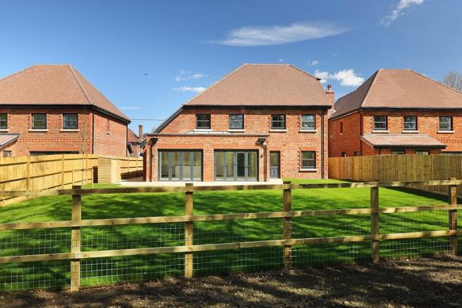 Ridgley Road,
Ridgley,
Chiddingfold,
GU8 4QW photo 4