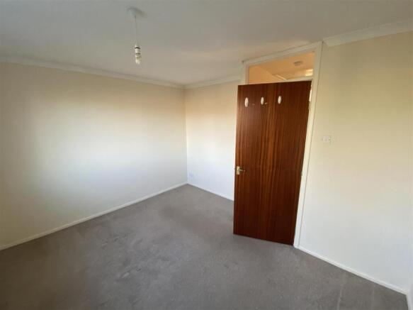 Bedroom 1.jpeg