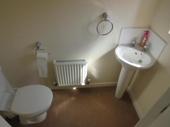 Cloakroom/wc