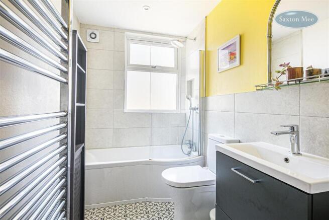 3 bed Terraced for sale Image 8
