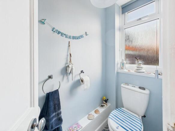 3 bed House for sale Image 10