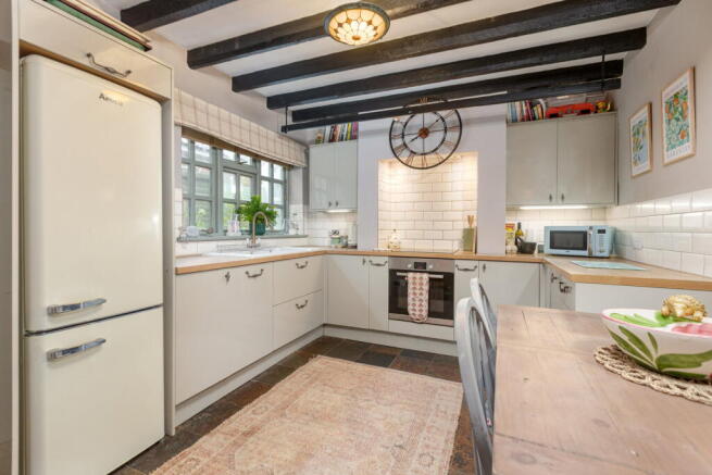 2 bed Terraced for sale Image 5