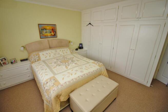 21 Bed 1.JPG