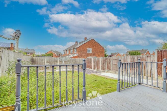 4 Viking Way-Garden 2