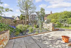1, West End Cottages, West End, Marden TN12 9JB