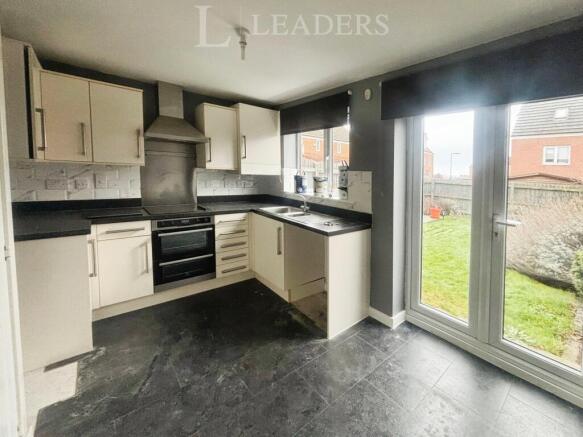 49b1af06-KITCHEN.JPE
