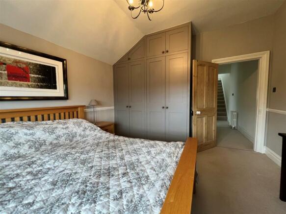 bedroom. 2.jpg