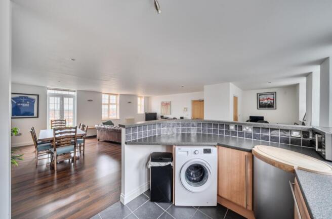 1409525-6-6983631dd4568