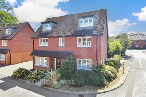 Wychwood Place, Crawley Down, Crawley, West Sussex