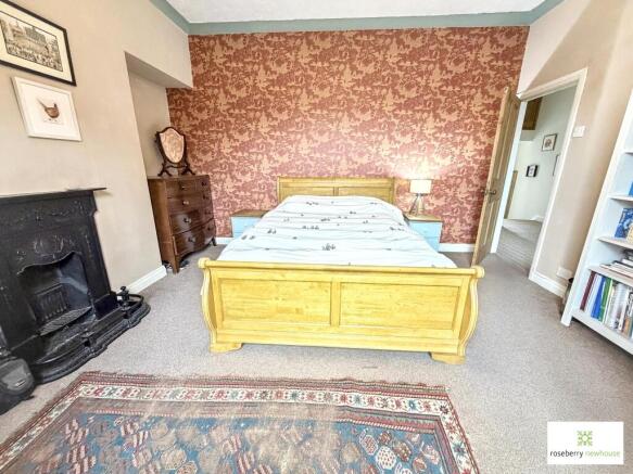 4 bed Terraced for sale Image 8