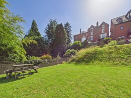 Flat 1, 218 Fordbank House, Henwick Road, Worcester WR2 5PF