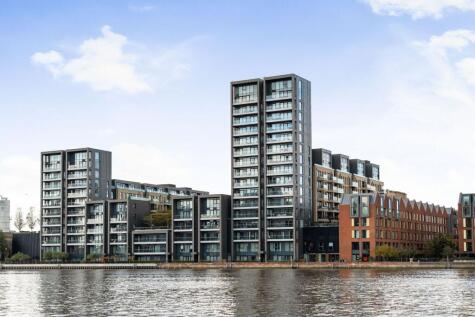 Central Avenue, Fulham, London, SW6