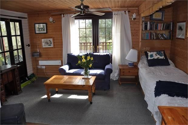 Living/Sleeping Area