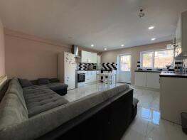 31, Harriet Street, Cathays, Cardiff CF24 4BU