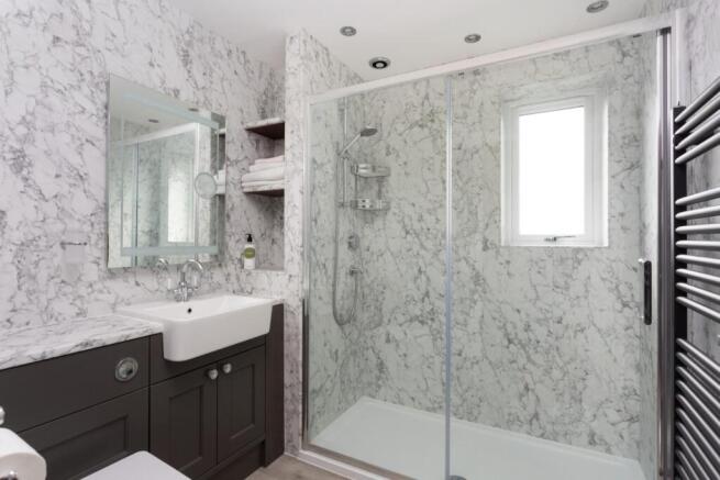 3 bed House for sale Image 7