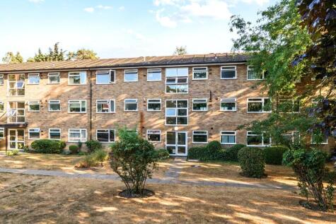 Brockley Combe, Weybridge, KT13