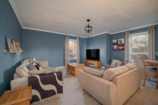 23 Braemar Gardens BF-13.JPG