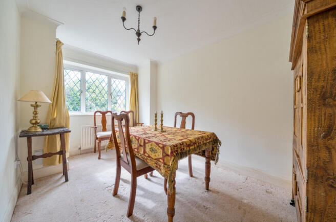 1341777-11-68af5c...