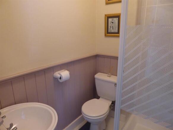 EN-SUITE SHOWER/WC