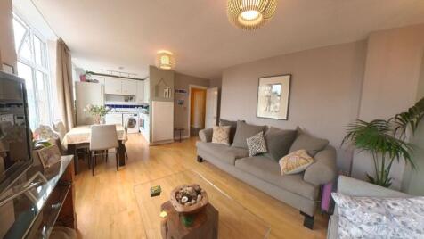 45 Streatham Hill, London, SW2 5EP