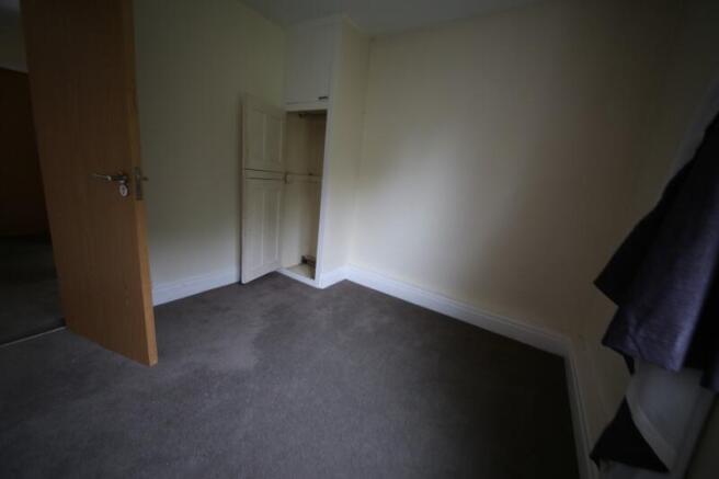 4 bed Semi-Detached to rent Image 12