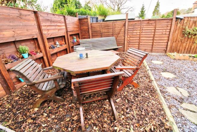 garden seating area