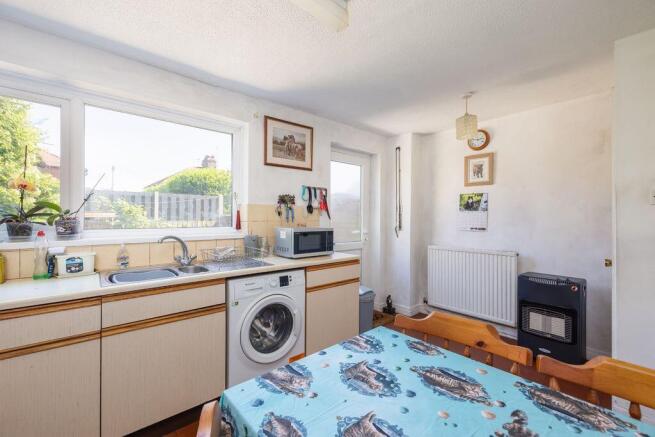 3 bed Semi-Detached for sale Image 5