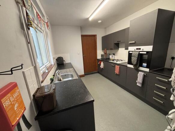 Kitchen (1)