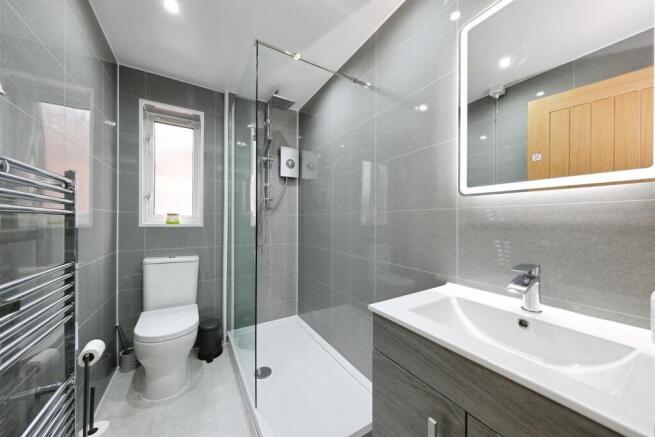 3 bed Semi-Detached for sale Image 4