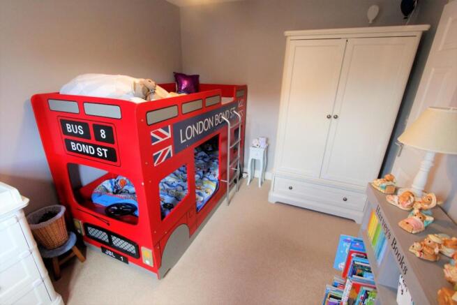 Bedroom 2.JPG