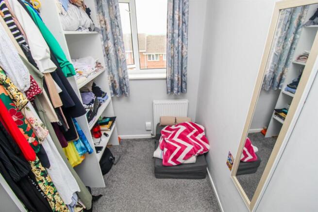 3 bed Town House for sale Image 10